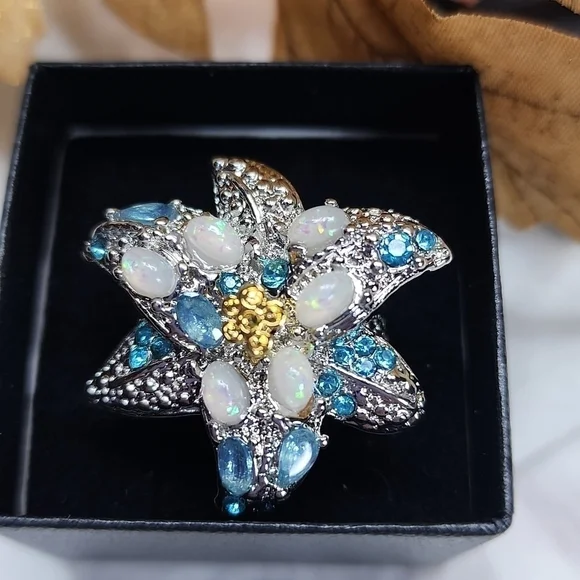 SLIVER FLOWER RING - Picture 3 of 5